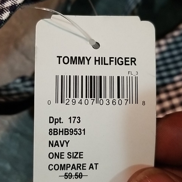 TOMMY HILFIGER SELF TIE BOWTIE - Picture 2 of 4